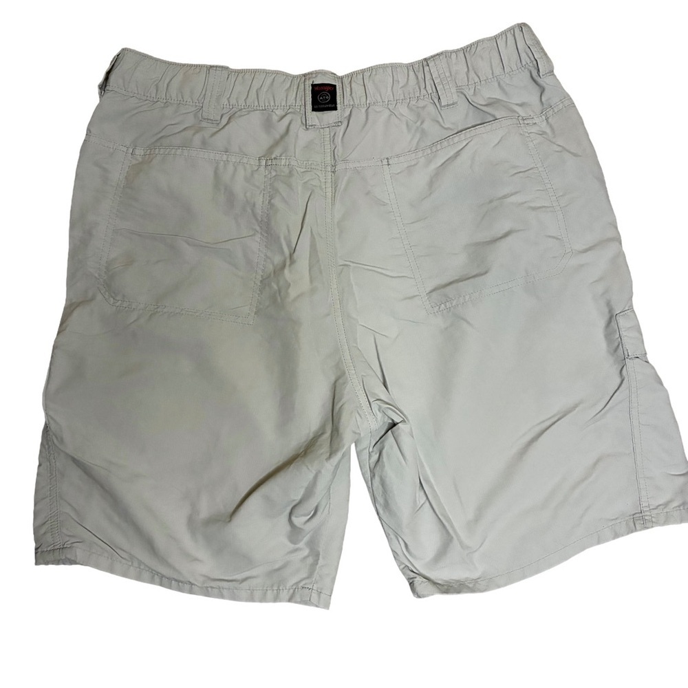 Wrangler Men’s Outdoor Performance Zip Cargo Shorts Size 36 Hiking Utility - Picture 4 of 5